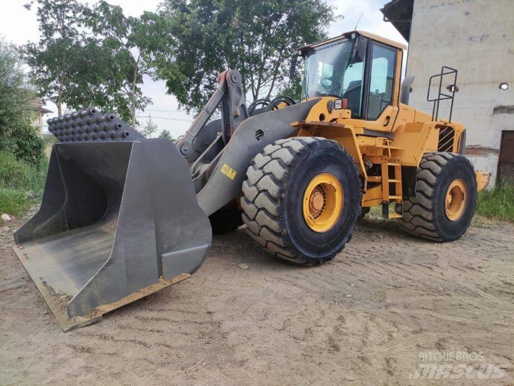 Volvo L 220 F ホイールローダー・タイヤショベル