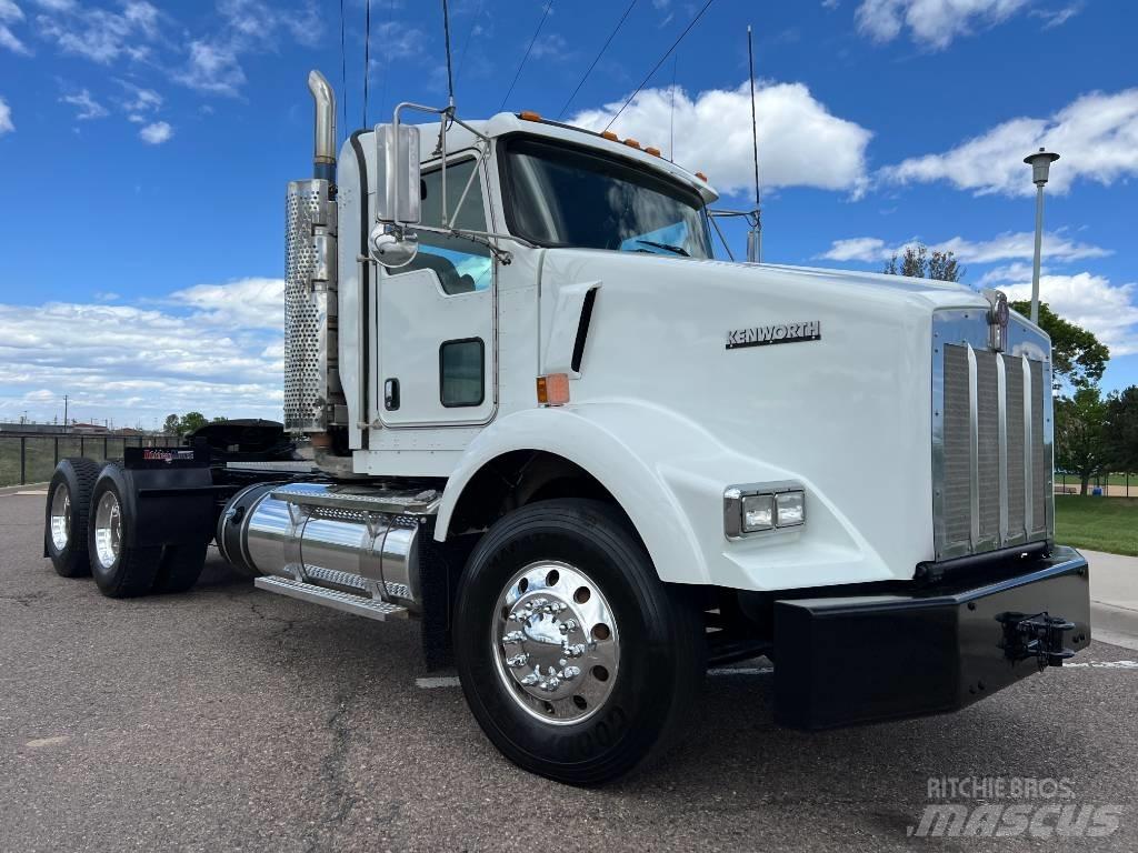 Kenworth T 800 中古トラクターヘッド | トレーラーヘッド