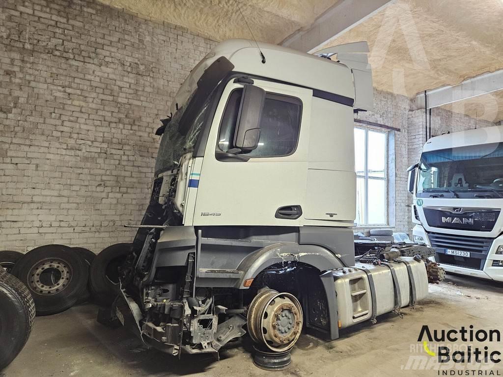 Mercedes-Benz 1845 中古トラクターヘッド | トレーラーヘッド