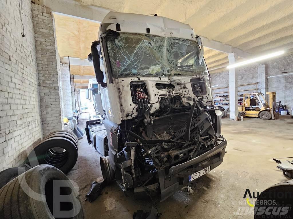 Mercedes-Benz 1845 中古トラクターヘッド | トレーラーヘッド