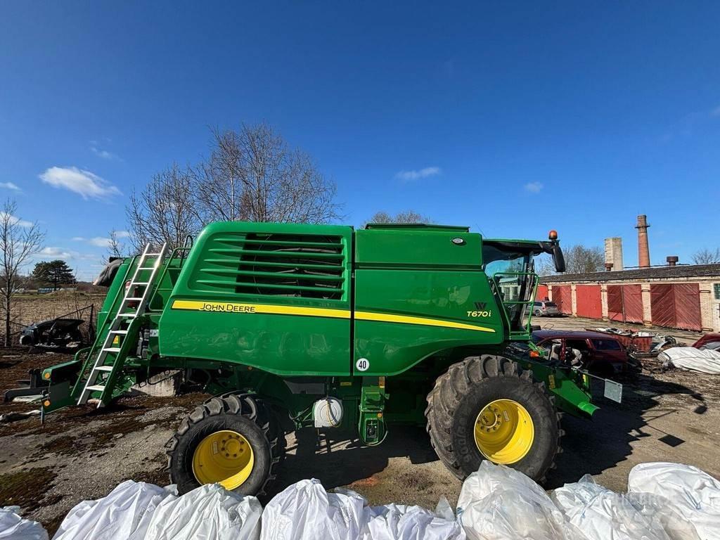 John Deere T670 コンバイン
