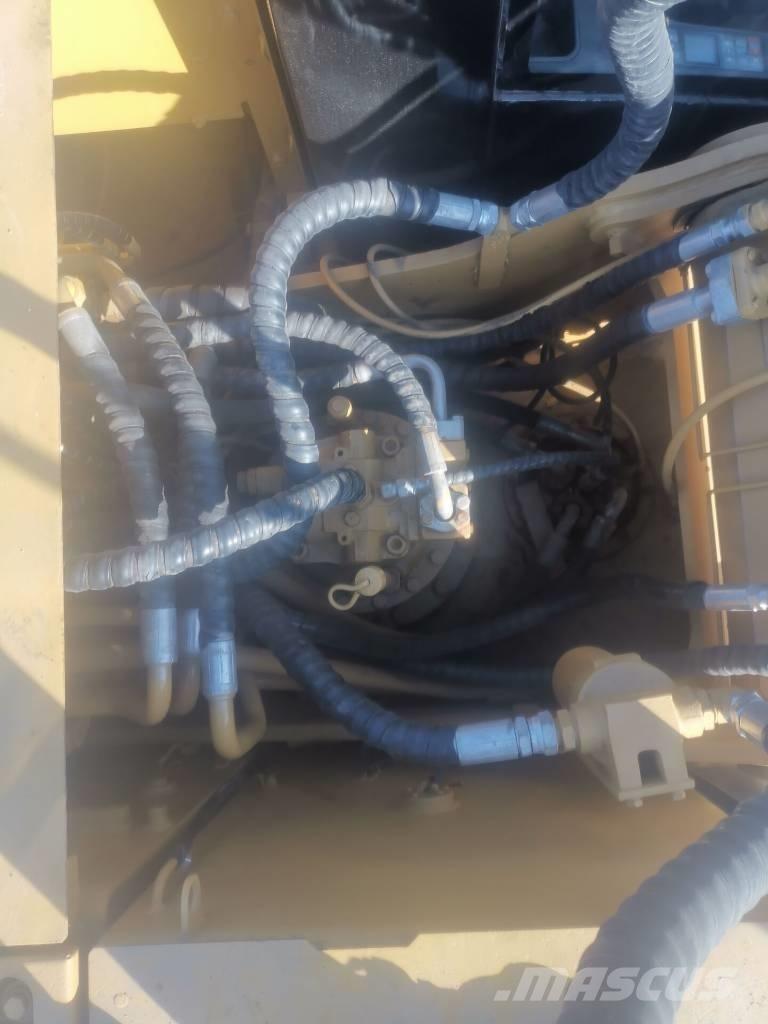 CAT 320 D 大型油圧ショベル12t以上（パワーショベル・ユンボ）