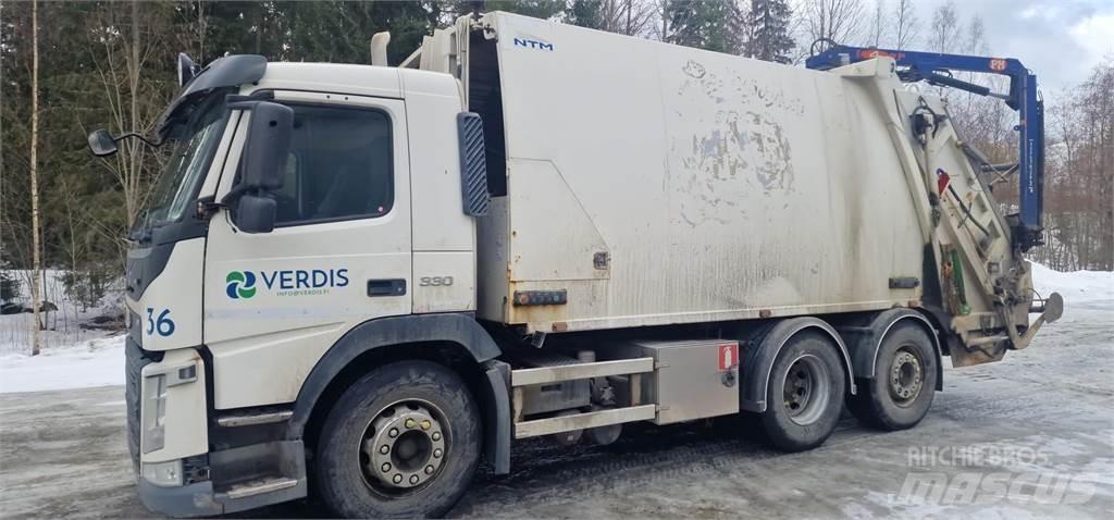 Volvo FM 330 塵芥車、パッカー車
