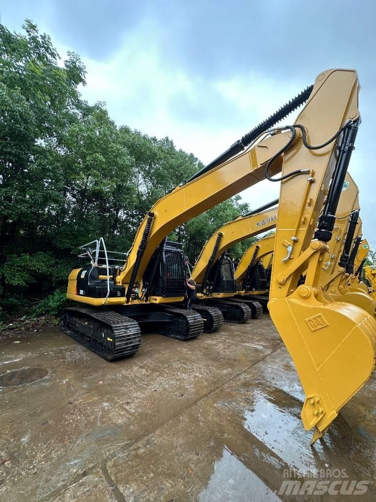 CAT CAT320D 中型油圧ショベル 7ｔ-12ｔ（ユンボ・パワーショベル・バックホー）
