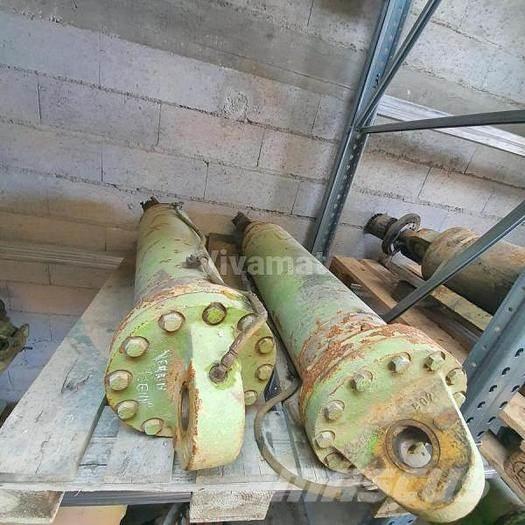 Terex 33-40 - 油圧機