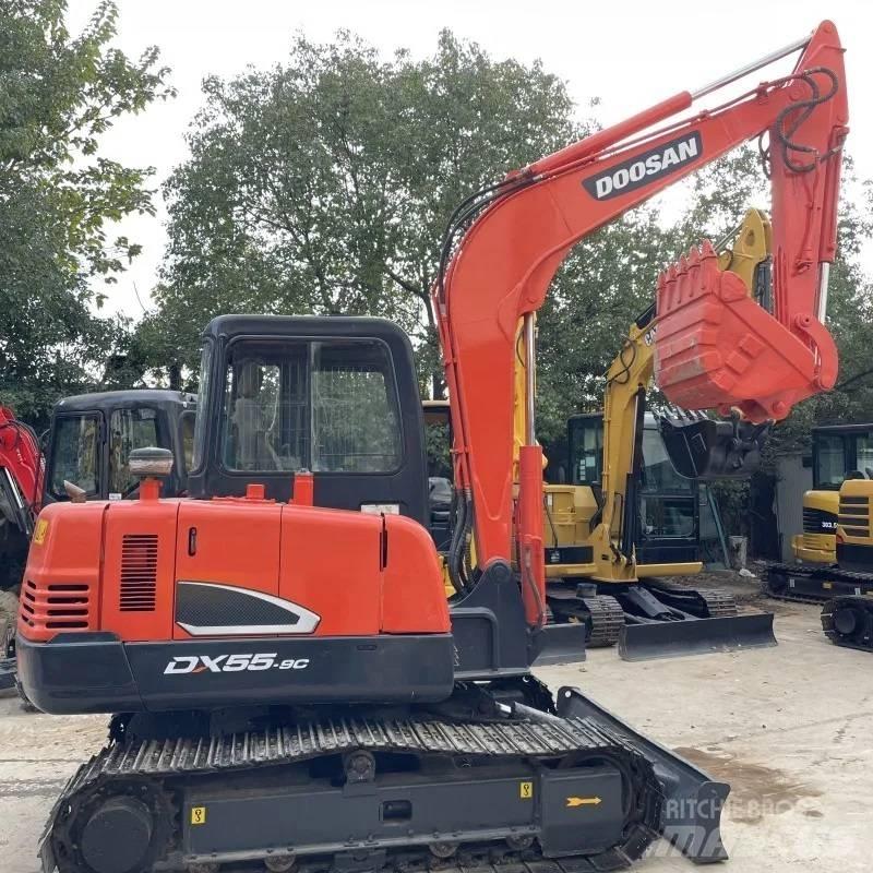 Doosan DX 55-9C ミニ油圧ショベル 7t以下（ミニユンボ・ミニディガー）