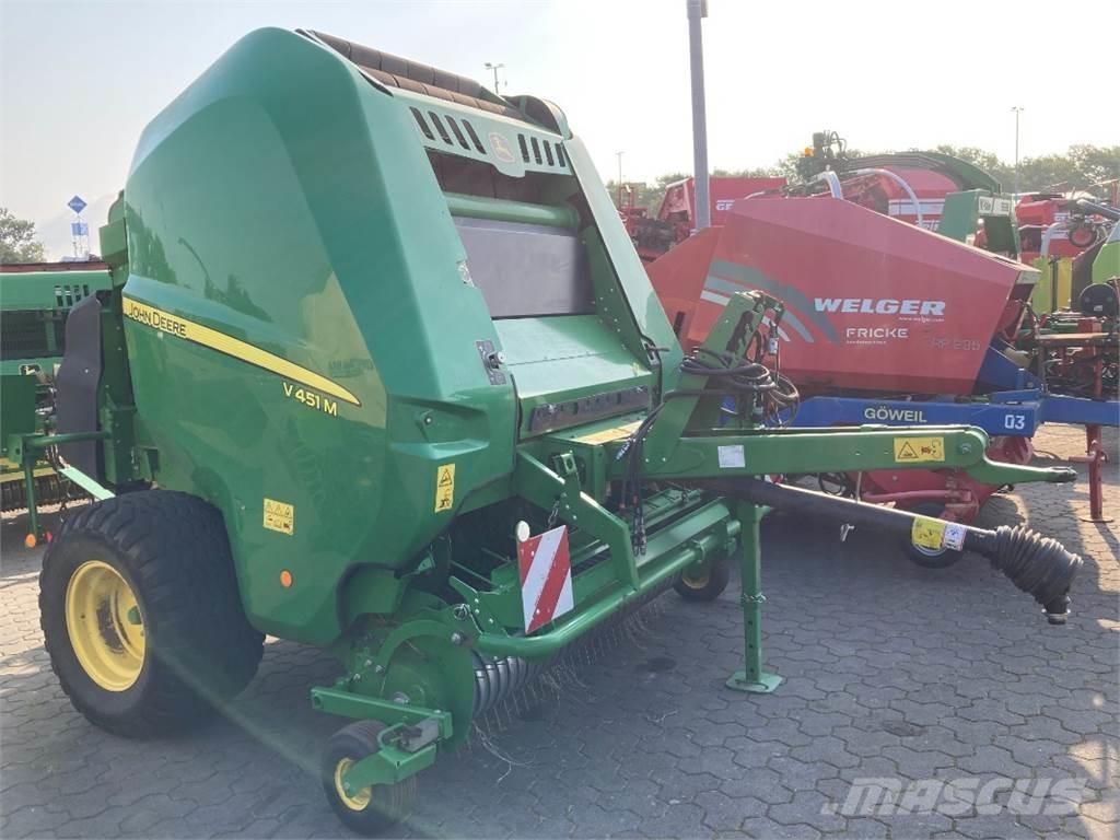 John Deere V451M ラウンドベーラー