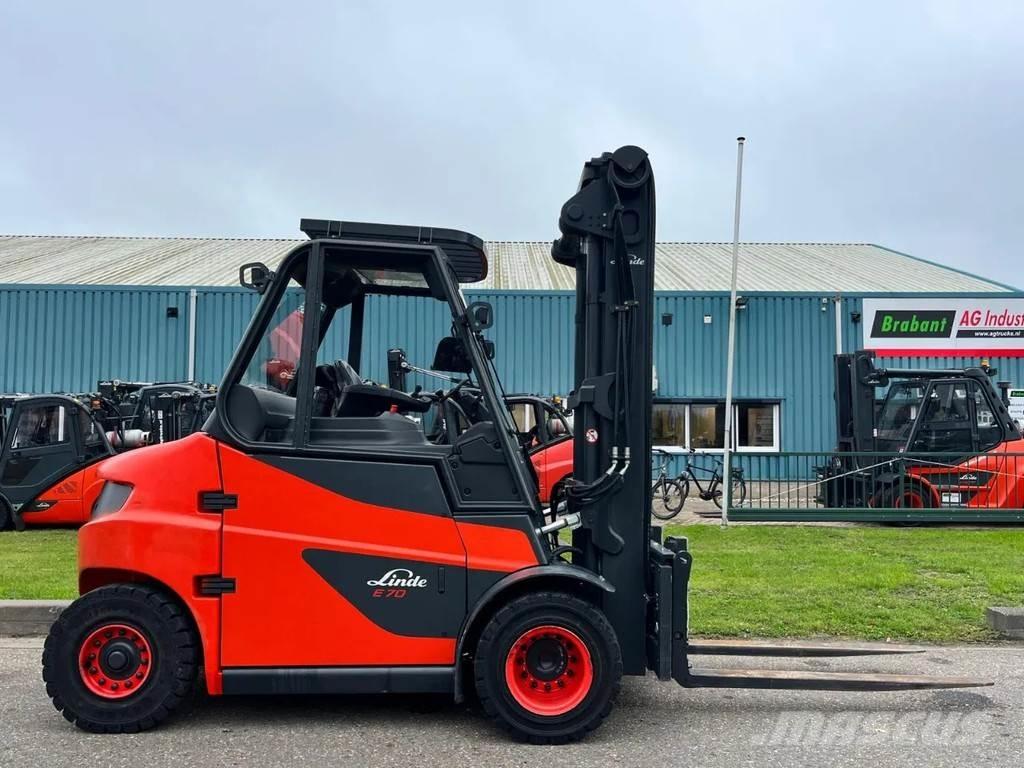 Linde E70-01 バッテリーフォークリフト