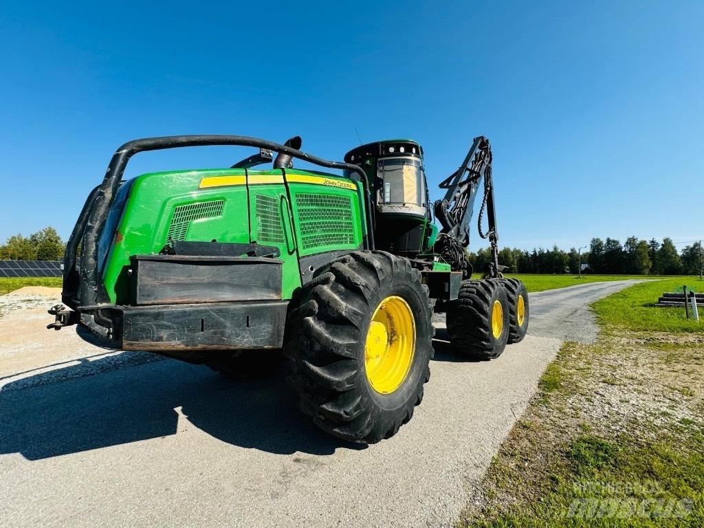 John Deere 1470 E ハーベスター