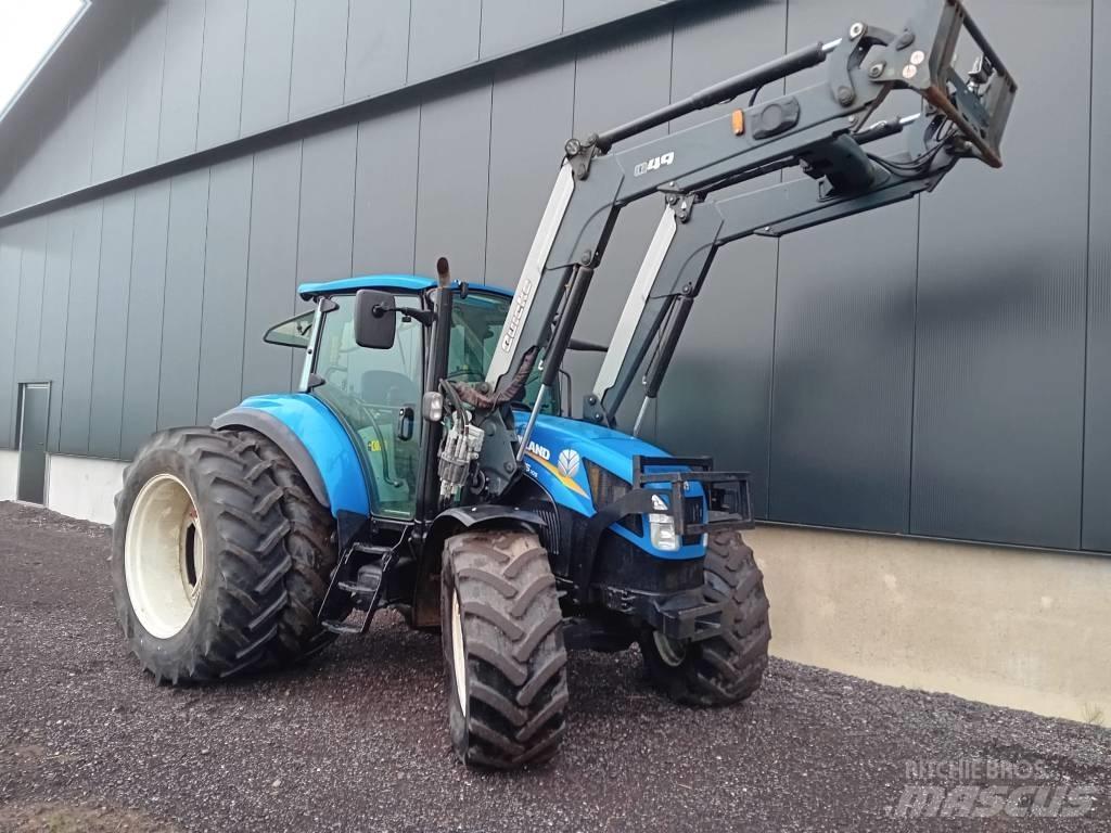 New Holland T 5.105 トラクター