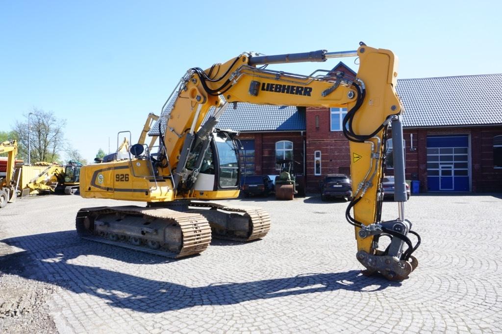 Liebherr R 926 SLC 大型油圧ショベル12t以上（パワーショベル・ユンボ）