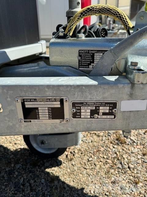 Ifor Williams HB 506 家畜輸送用セミトレーラー