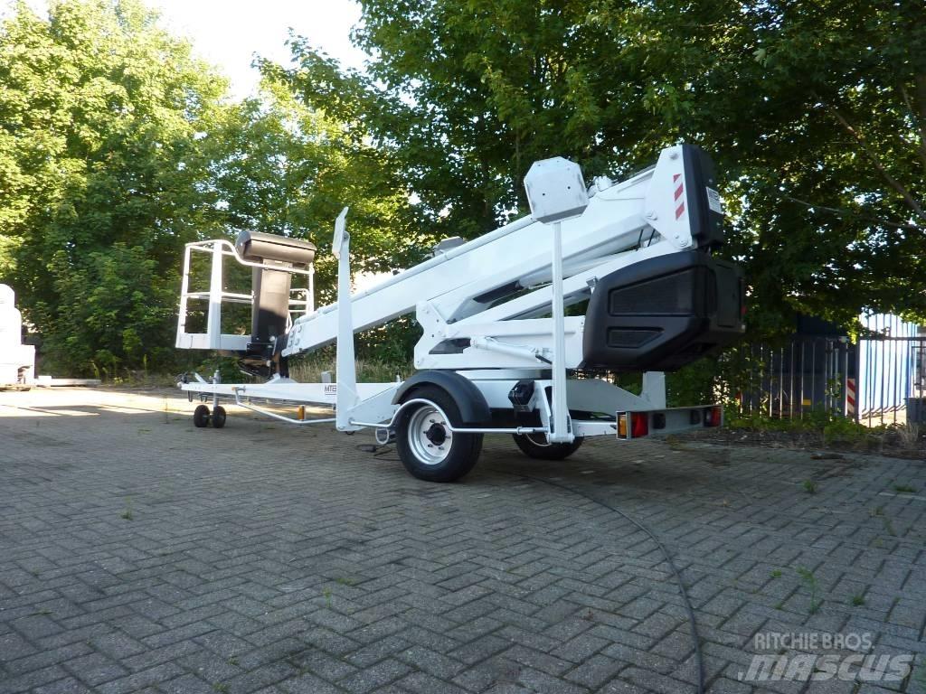 Dino 180 XT 高所作業台付トレーラー