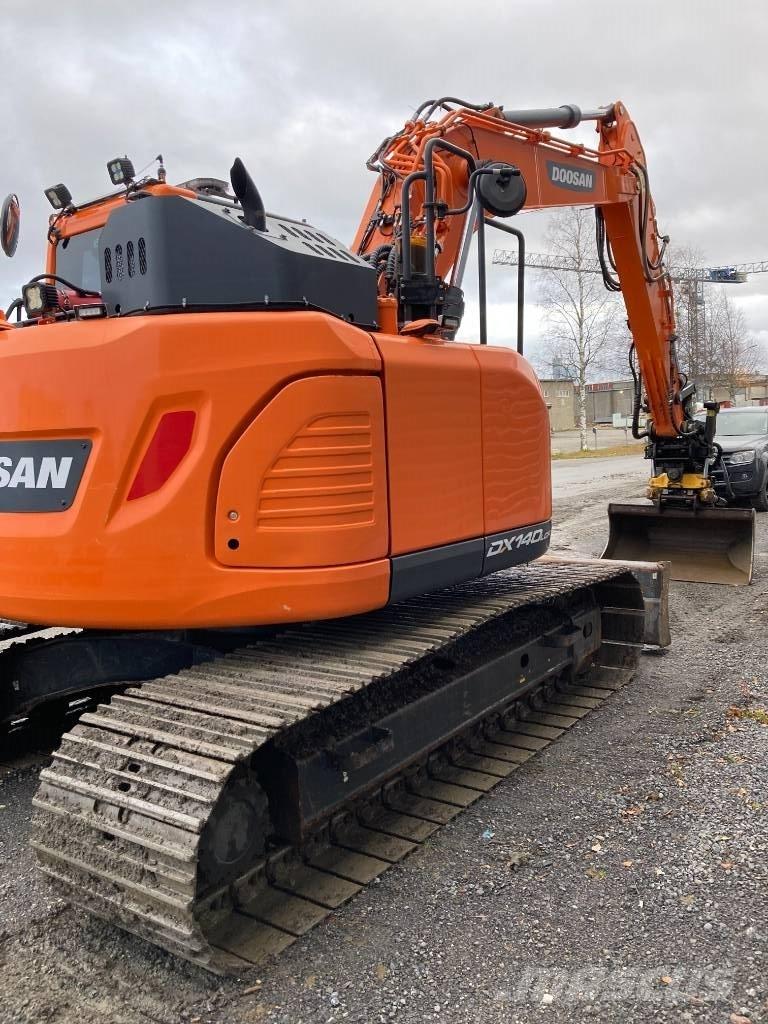 Doosan DX 140 LCR 大型油圧ショベル12t以上（パワーショベル・ユンボ）