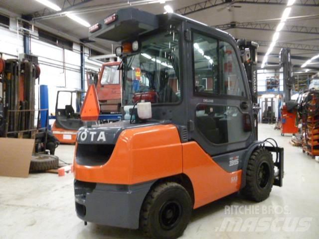 Toyota 52 - 2 - FDJF 35 ディーゼル・軽油