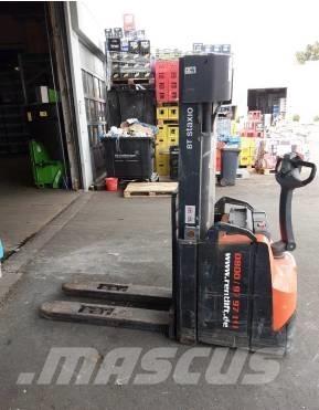 Toyota BT SWE 160 L ハンド　パレットトラック