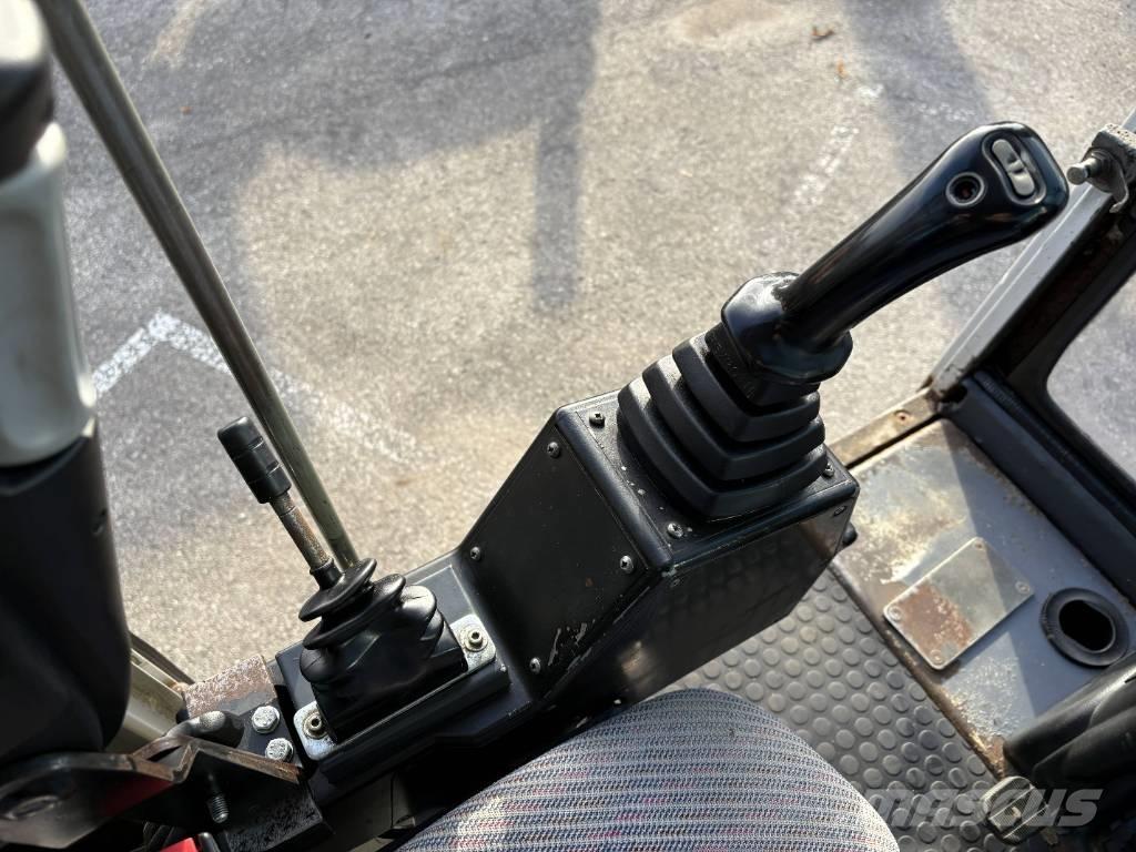 Terex MHL 320 廃棄物／工業産廃処理機