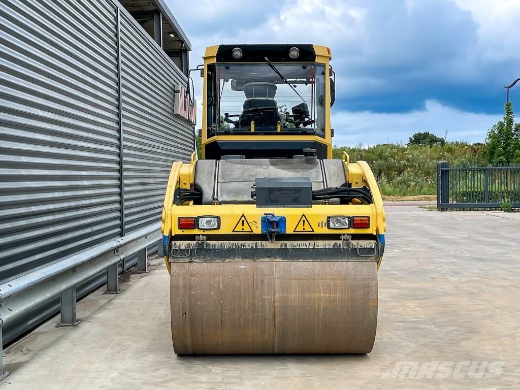 Bomag BW 154 AD-4 タンデムローラ
