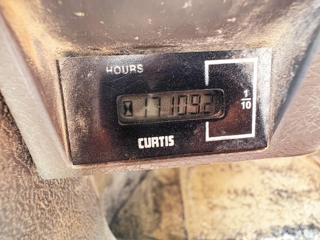 Doosan DL 300 ホイールローダー・タイヤショベル