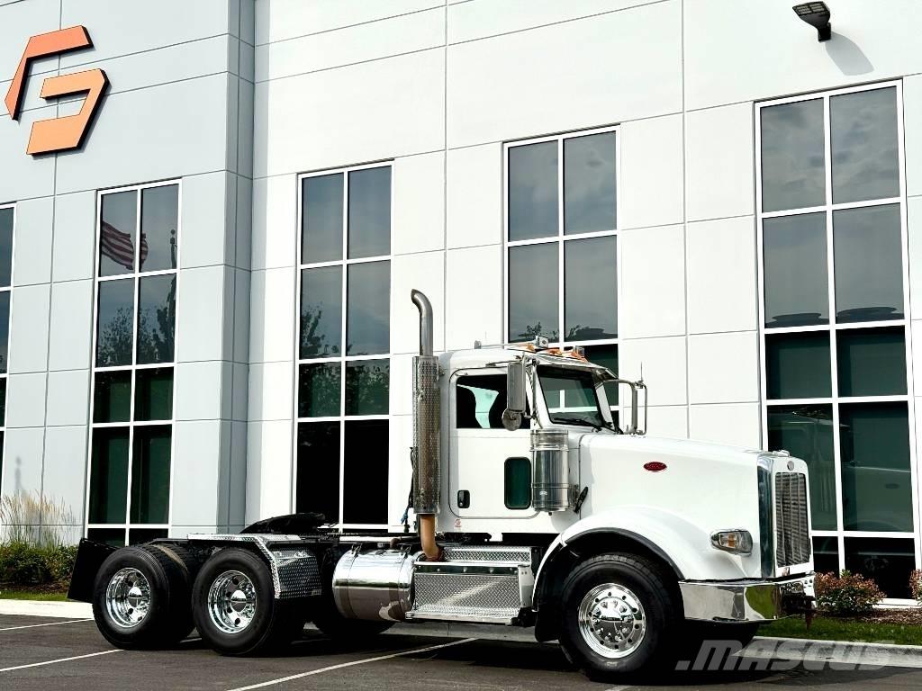 Peterbilt 367 中古トラクターヘッド | トレーラーヘッド
