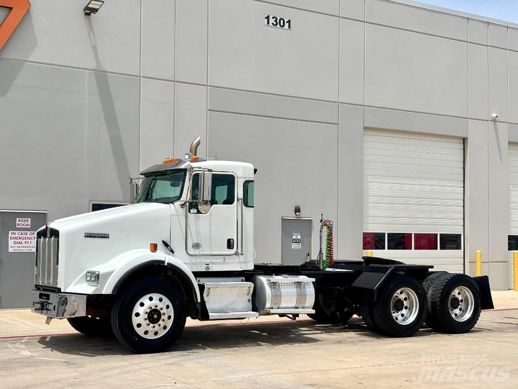 Kenworth T 800 中古トラクターヘッド | トレーラーヘッド