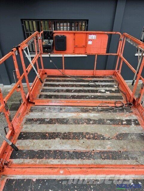 JLG 4394RT シザースリフト