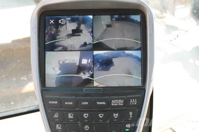 Hyundai HX 130 LCR 中型油圧ショベル 7ｔ-12ｔ（ユンボ・パワーショベル・バックホー）
