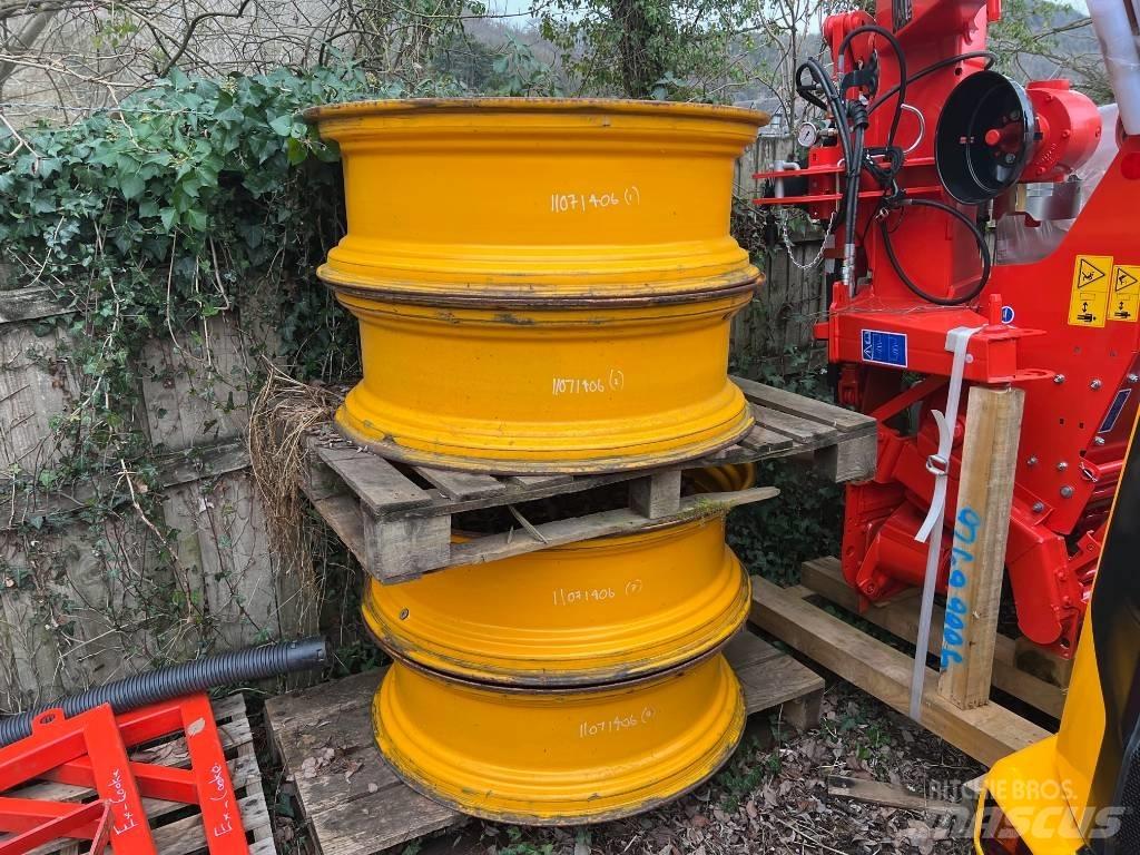 JCB 4 x Wheel Rims タイヤ、ホイル、リム
