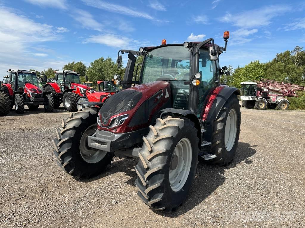 Valtra G 115 Active トラクター