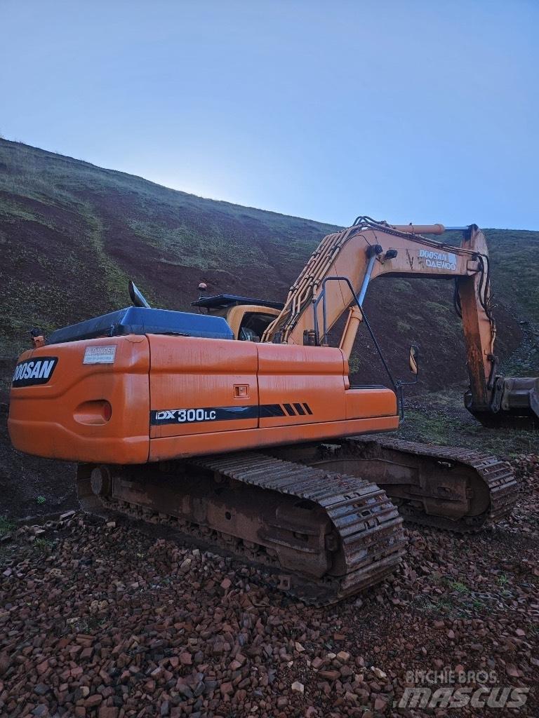Doosan DX 300 LC-5 大型油圧ショベル12t以上（パワーショベル・ユンボ）