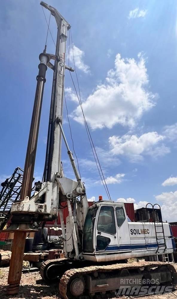 Soilmec R312HD 杭打ち機