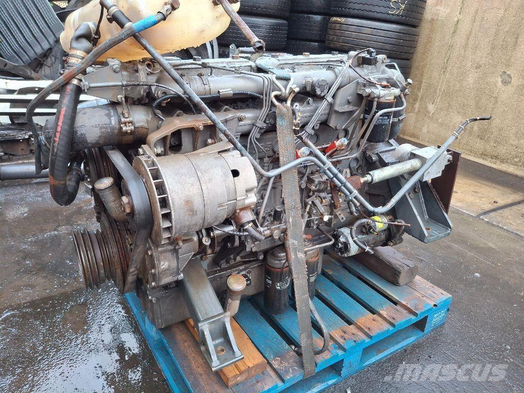 DAF RS180M (75CF) エンジン