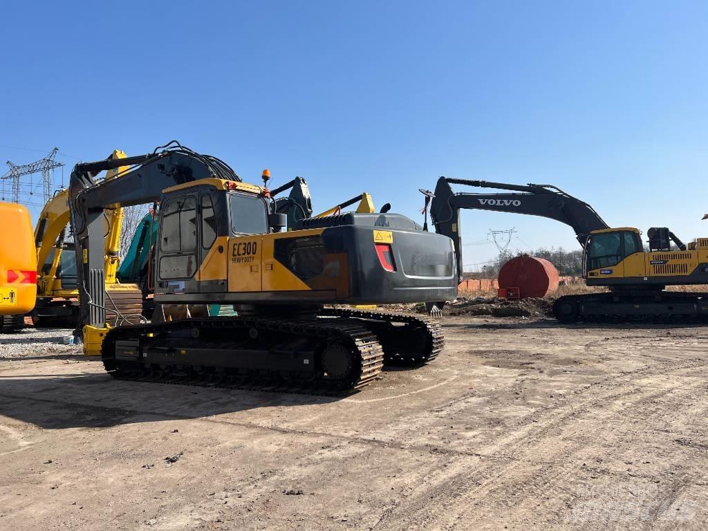 Volvo EC 300 D L 大型油圧ショベル12t以上（パワーショベル・ユンボ）
