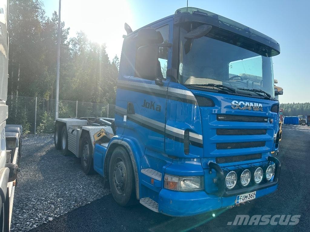 Scania R420 8X4/4 アームロール