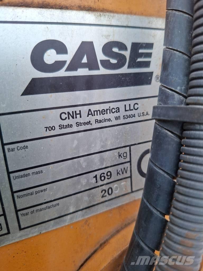 CASE 821 E ホイールローダー・タイヤショベル