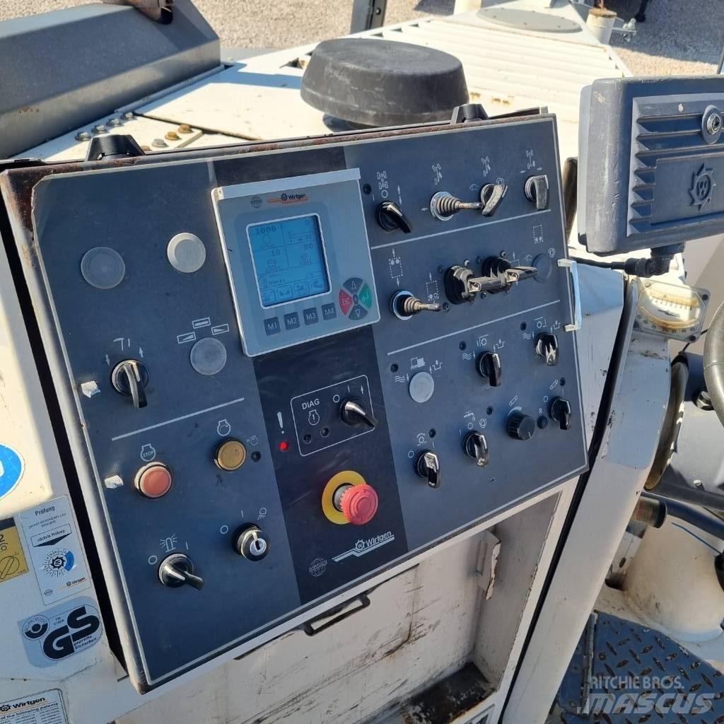 Wirtgen W 130 F アスファルトコールドミリングマシーン