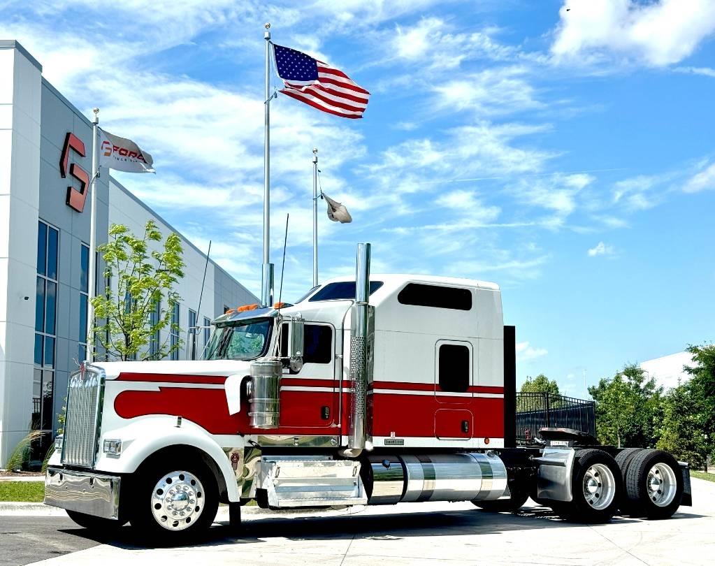 Kenworth W 900 中古トラクターヘッド | トレーラーヘッド