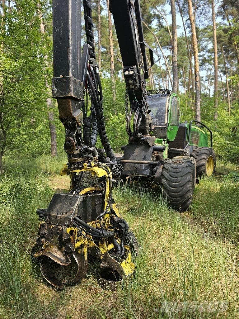John Deere 1270 E ハーベスター
