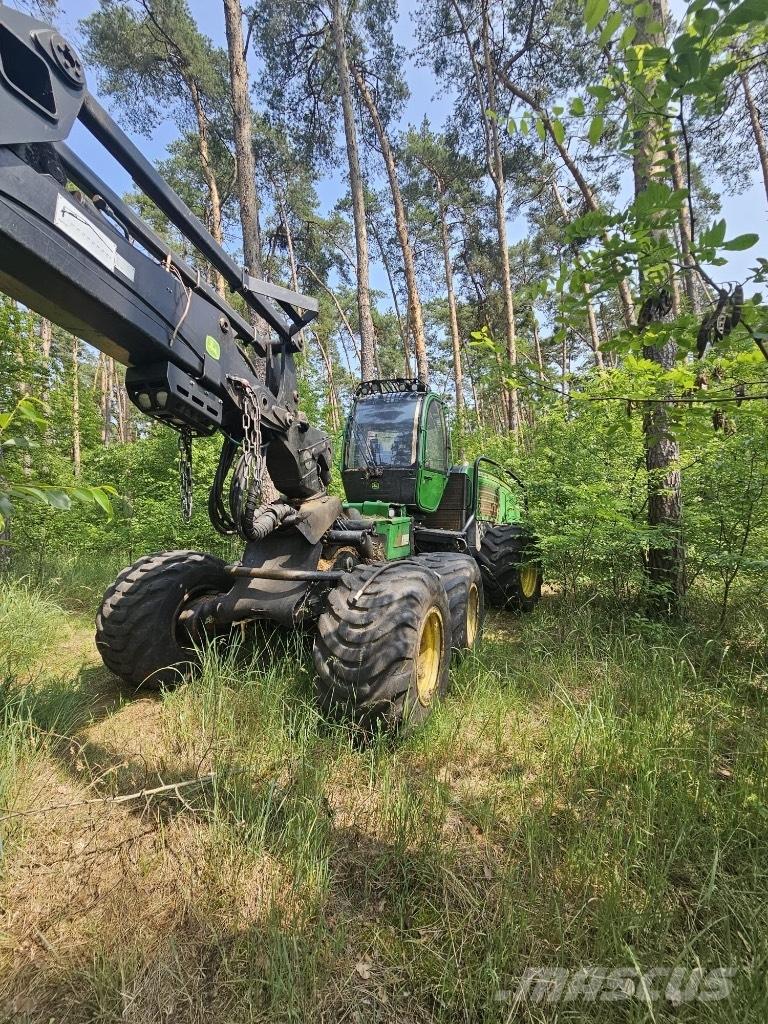John Deere 1270 E ハーベスター