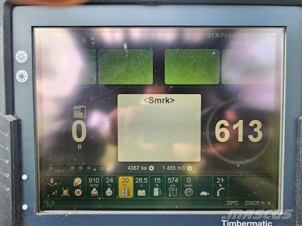 John Deere 1270 E ハーベスター