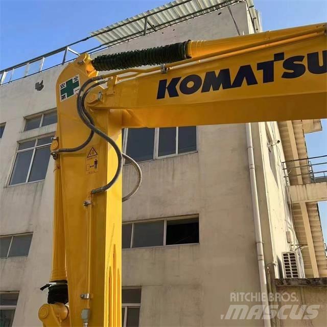Komatsu PC 210 大型油圧ショベル12t以上（パワーショベル・ユンボ）