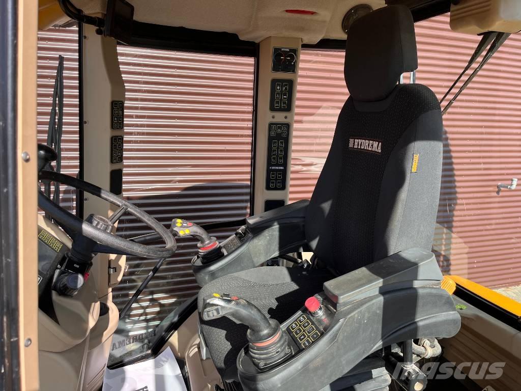 Hydrema 906F バックホーローダー