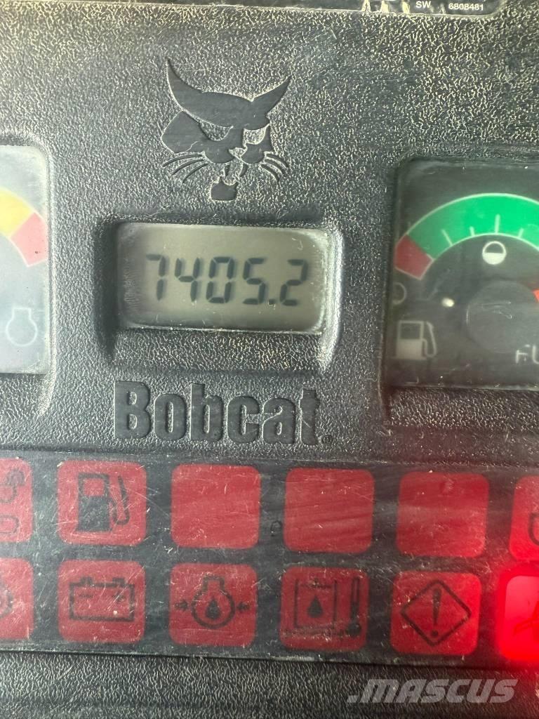 Bobcat 425 ミニ油圧ショベル 7t以下（ミニユンボ・ミニディガー）