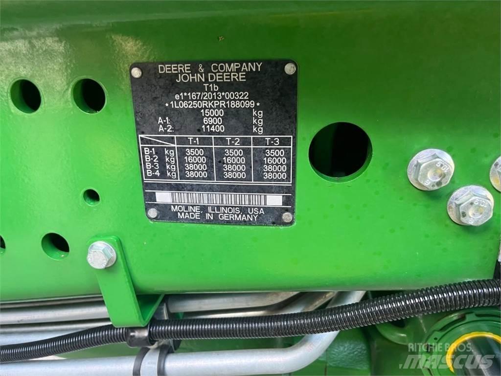 John Deere 6R250 トラクター