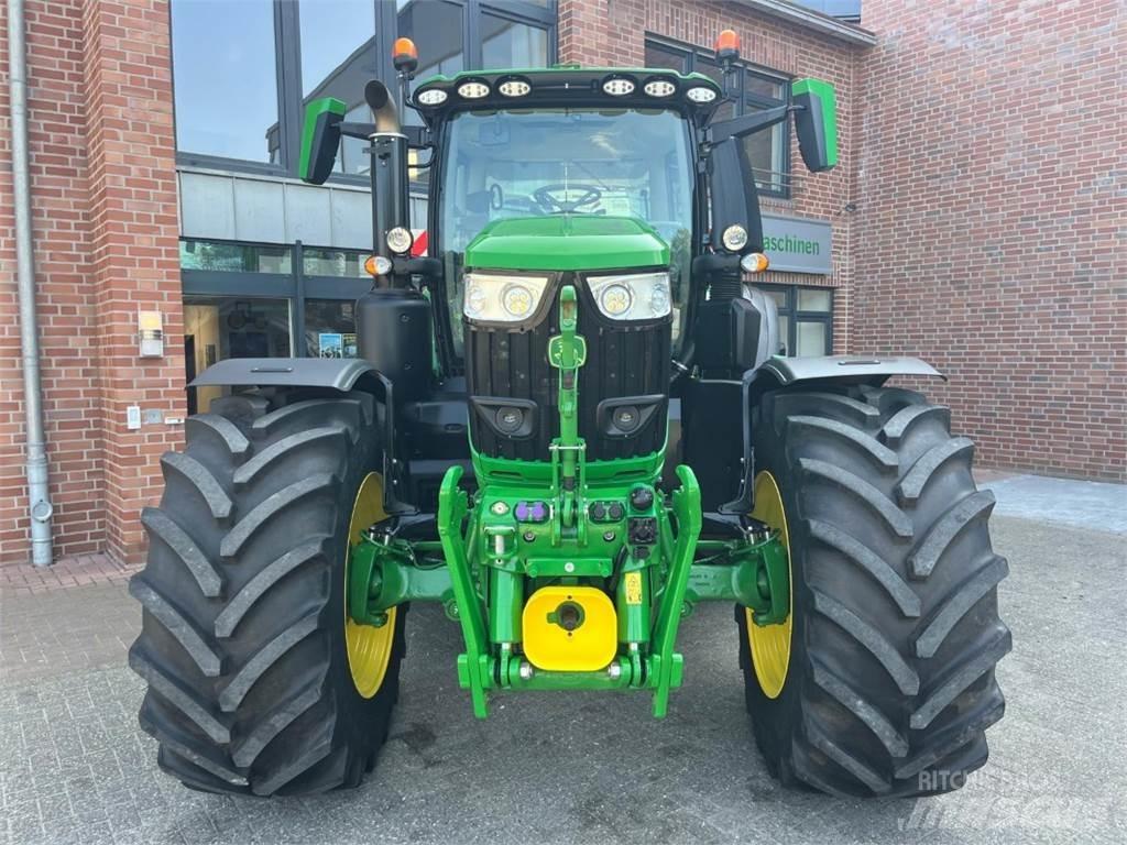 John Deere 6R250 トラクター