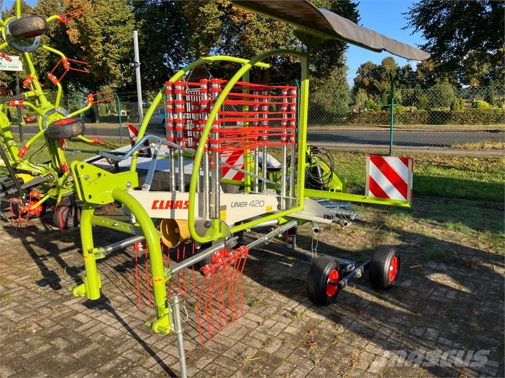 CLAAS Liner 420 スワーサー・ウインドローア
