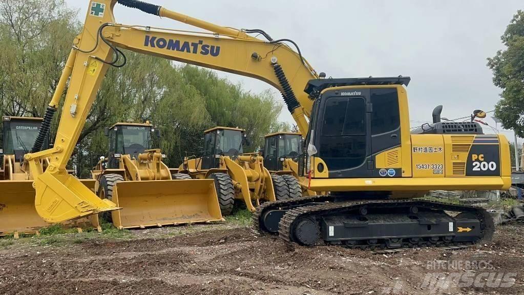 Komatsu pc200-8 大型油圧ショベル12t以上（パワーショベル・ユンボ）