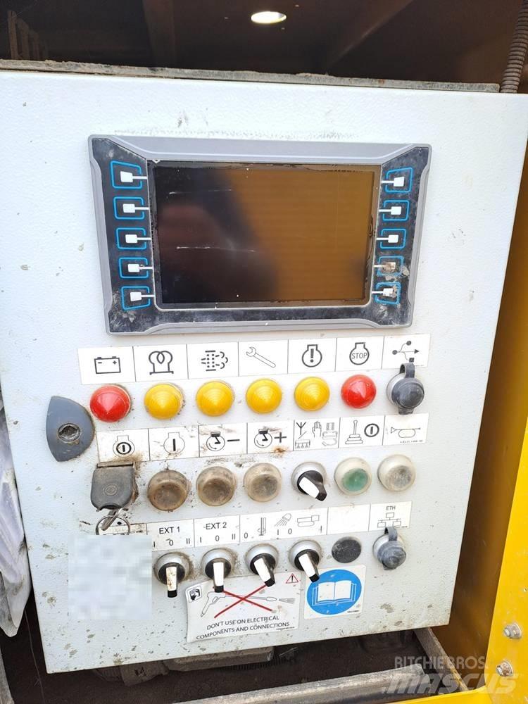 Casagrande C6XP2 杭打ち機
