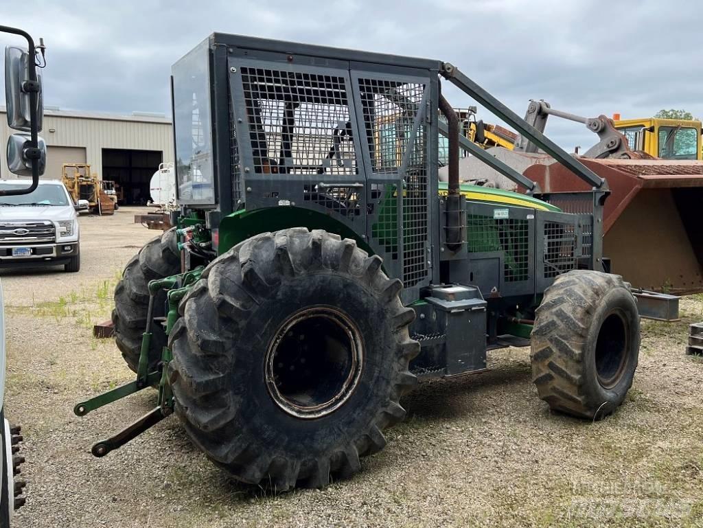 John Deere 5100 M トラクター