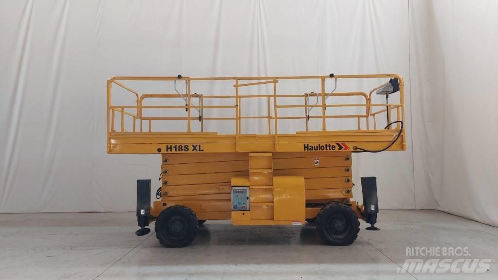 Haulotte HA 18 SXL シザースリフト